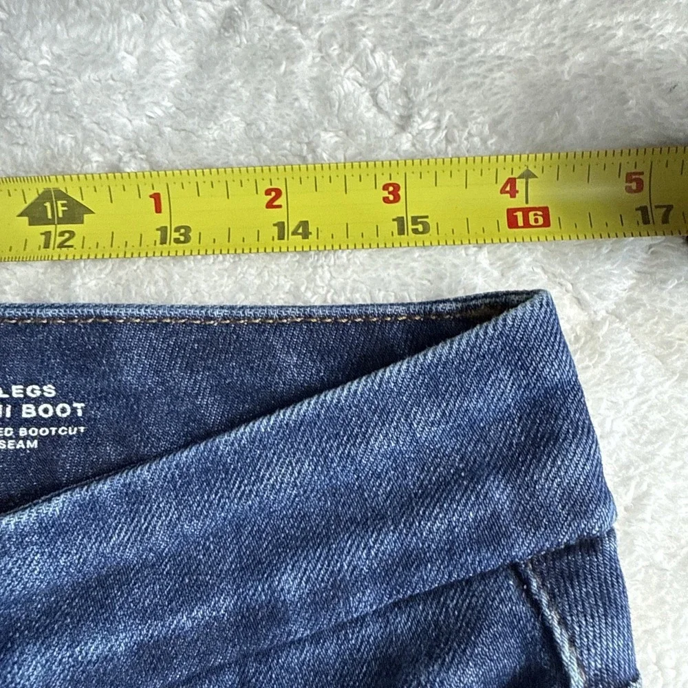 Good American Jeans Womens 16 Blue Medium Wash High Rise Mini Bootcut Crop - Picture 8 of 11